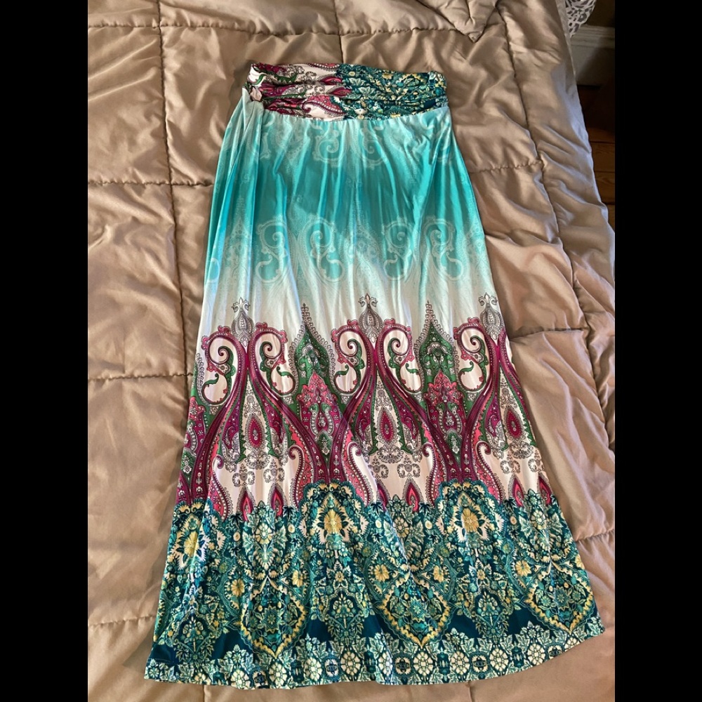 Maxi skirt